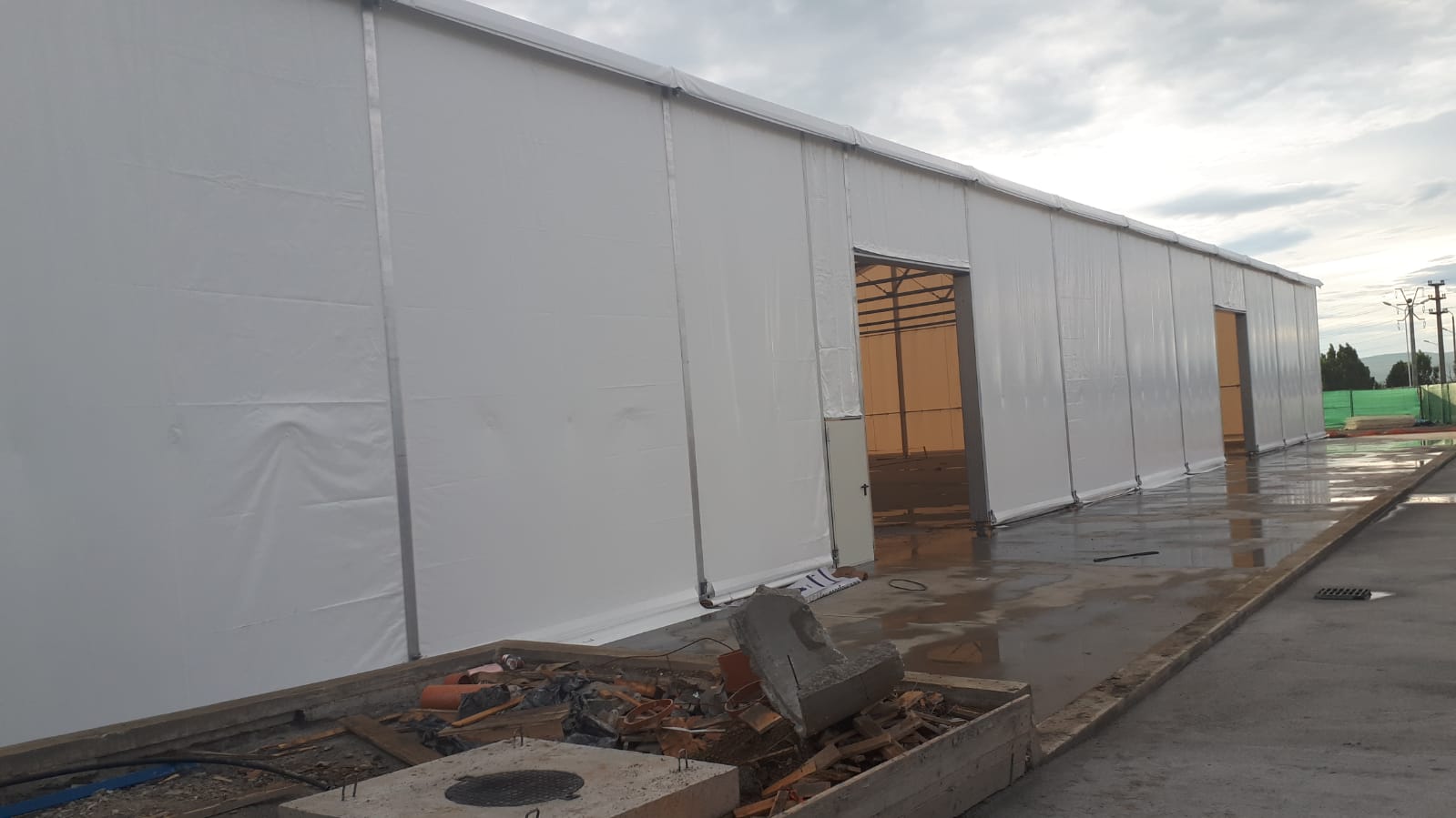 Dvosistemski-skladisni-objekt